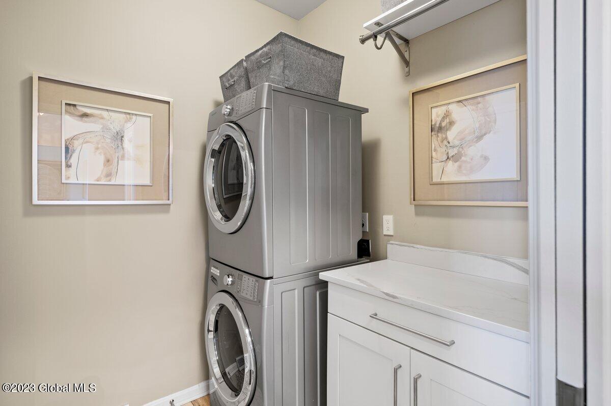 6 Rose Ridge Court Saratoga Springs, NY 12866 - Photo 29 of 54 FJD_2989