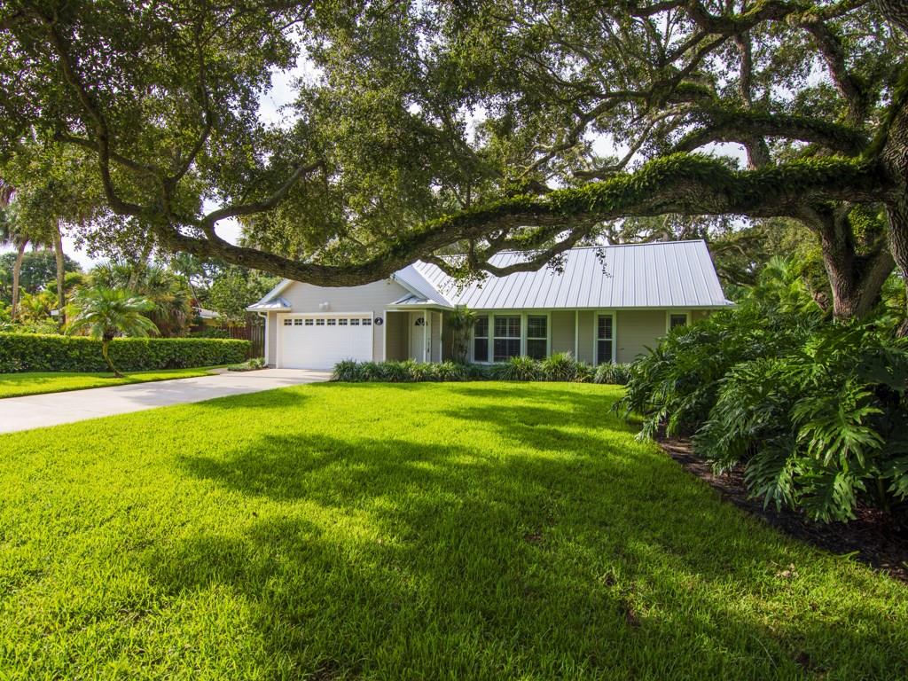 616 Holly Road Vero Beach, FL 32963 - Photo 1 of 36 Gallery Image 1