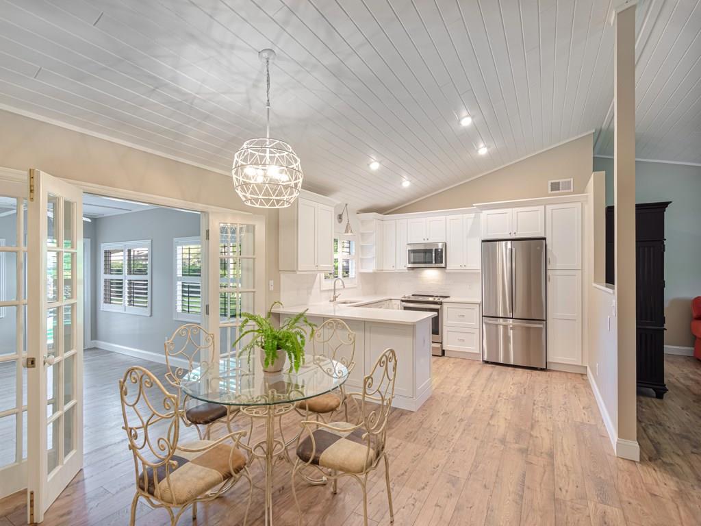 616 Holly Road Vero Beach, FL 32963 - Photo 11 of 36 Gallery Image 11