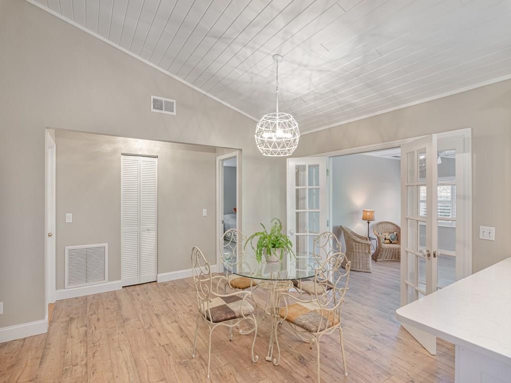 616 Holly Road Vero Beach, FL 32963 - Photo 14 of 36 Gallery Image 14
