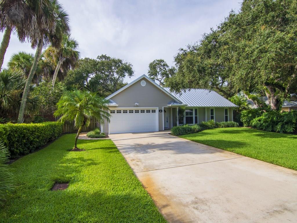 616 Holly Road Vero Beach, FL 32963 - Photo 3 of 36 Gallery Image 3