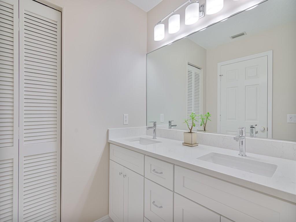 616 Holly Road Vero Beach, FL 32963 - Photo 21 of 36 Gallery Image 21