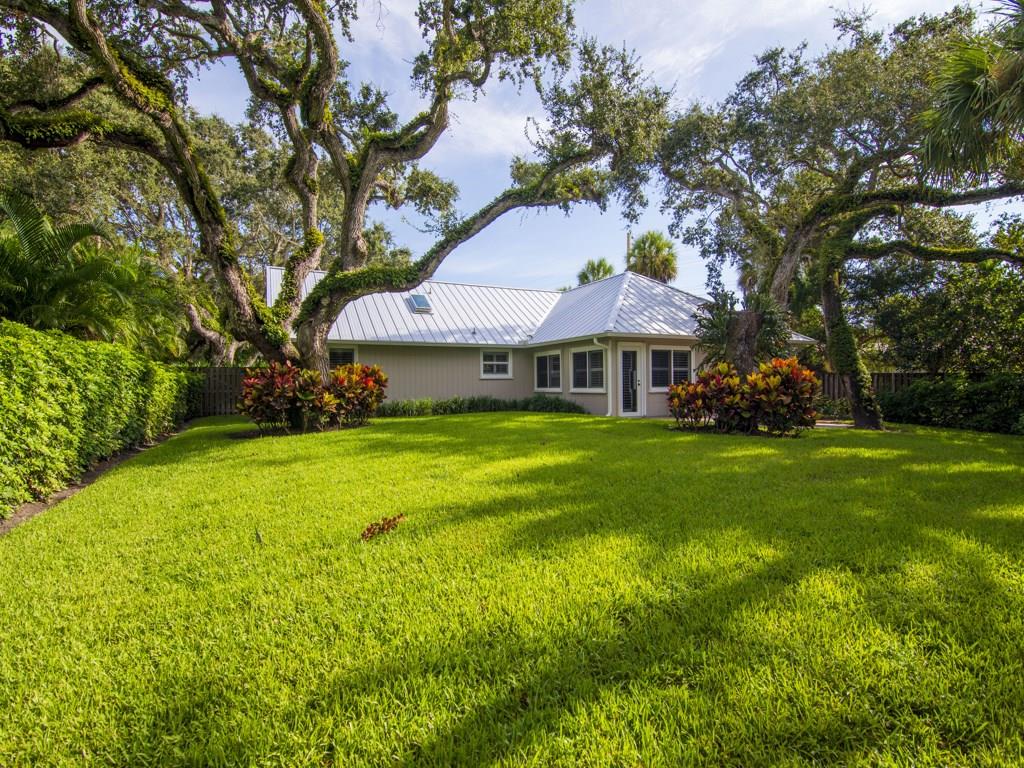 616 Holly Road Vero Beach, FL 32963 - Photo 27 of 36 Gallery Image 27