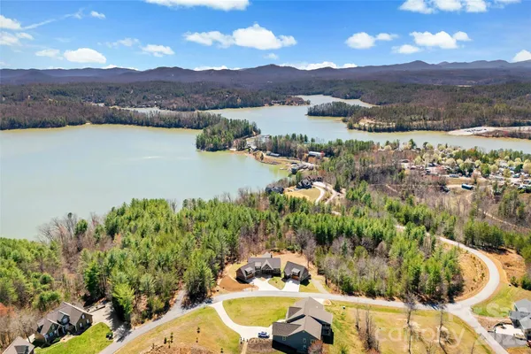 $1,189,000 | 207 Lake Crest Drive, Unit 11, Nebo, NC 28761