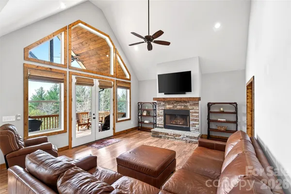 $1,189,000 | 207 Lake Crest Drive, Unit 11, Nebo, NC 28761