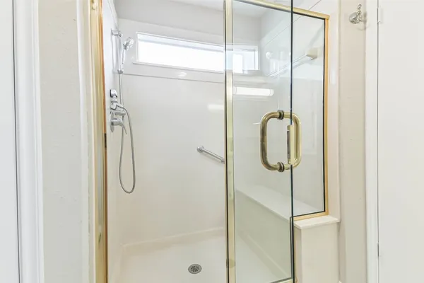 $1,995 | 6915 Chancellor Drive, Spring, TX 77379