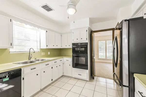 $1,995 | 6915 Chancellor Drive, Spring, TX 77379