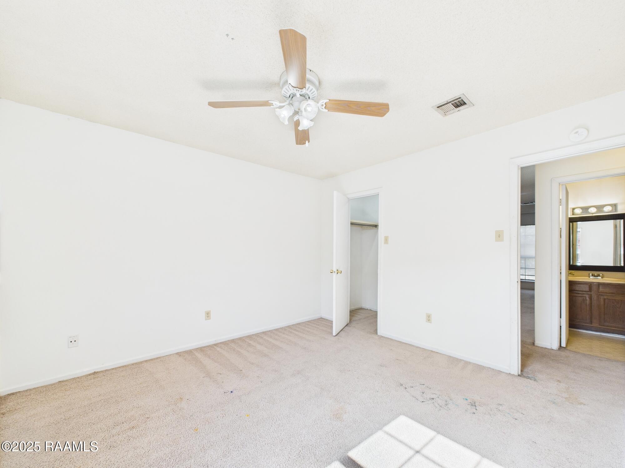 114 Hummingbird Lane, Unit D Lafayette, LA 70506 - Photo 20 of 27 CAM03866G0-PR0096-STILL013