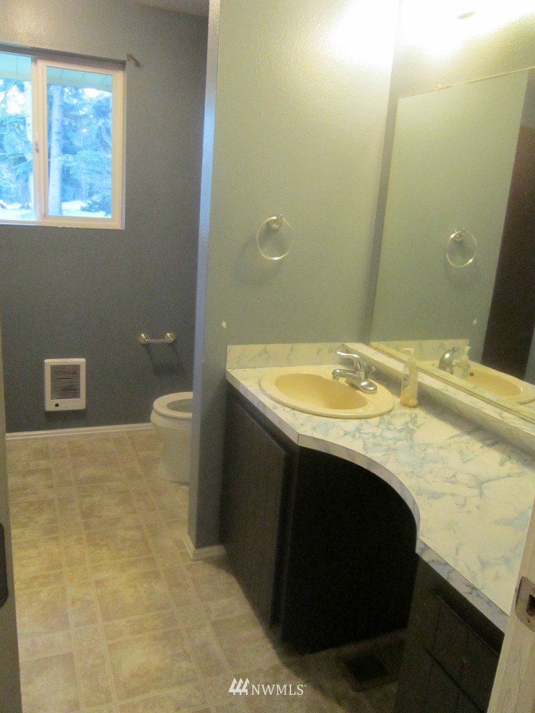 1022 Rehberg Road Greenbank, WA 98253 - Photo 3 of 3 Gallery Image 3