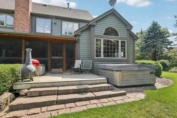 $640,000 | 44W552 Volkening Circle, Hampshire, IL 60140