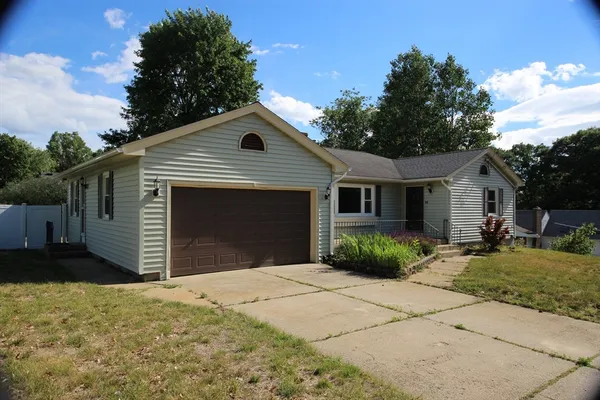 $617,900 | 14 Wesley Street, Dracut, MA 01826