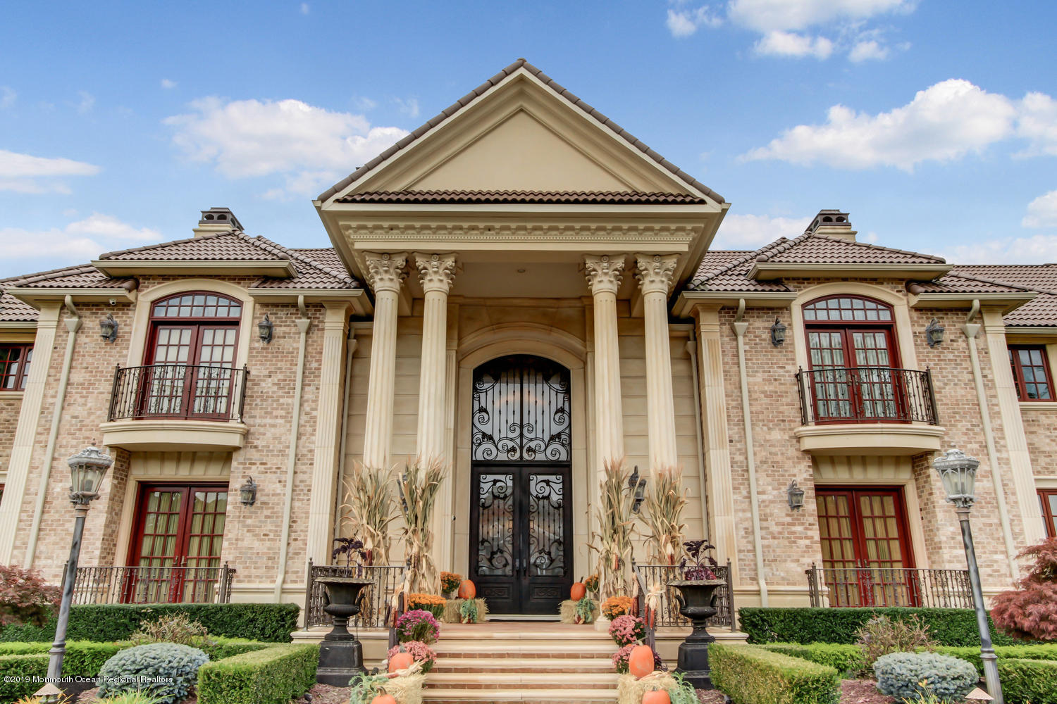 10 Mockingbird Drive Colts Neck, NJ 07722 - Photo 3 of 57 Premiere Exclusive Estate in-large-005-5