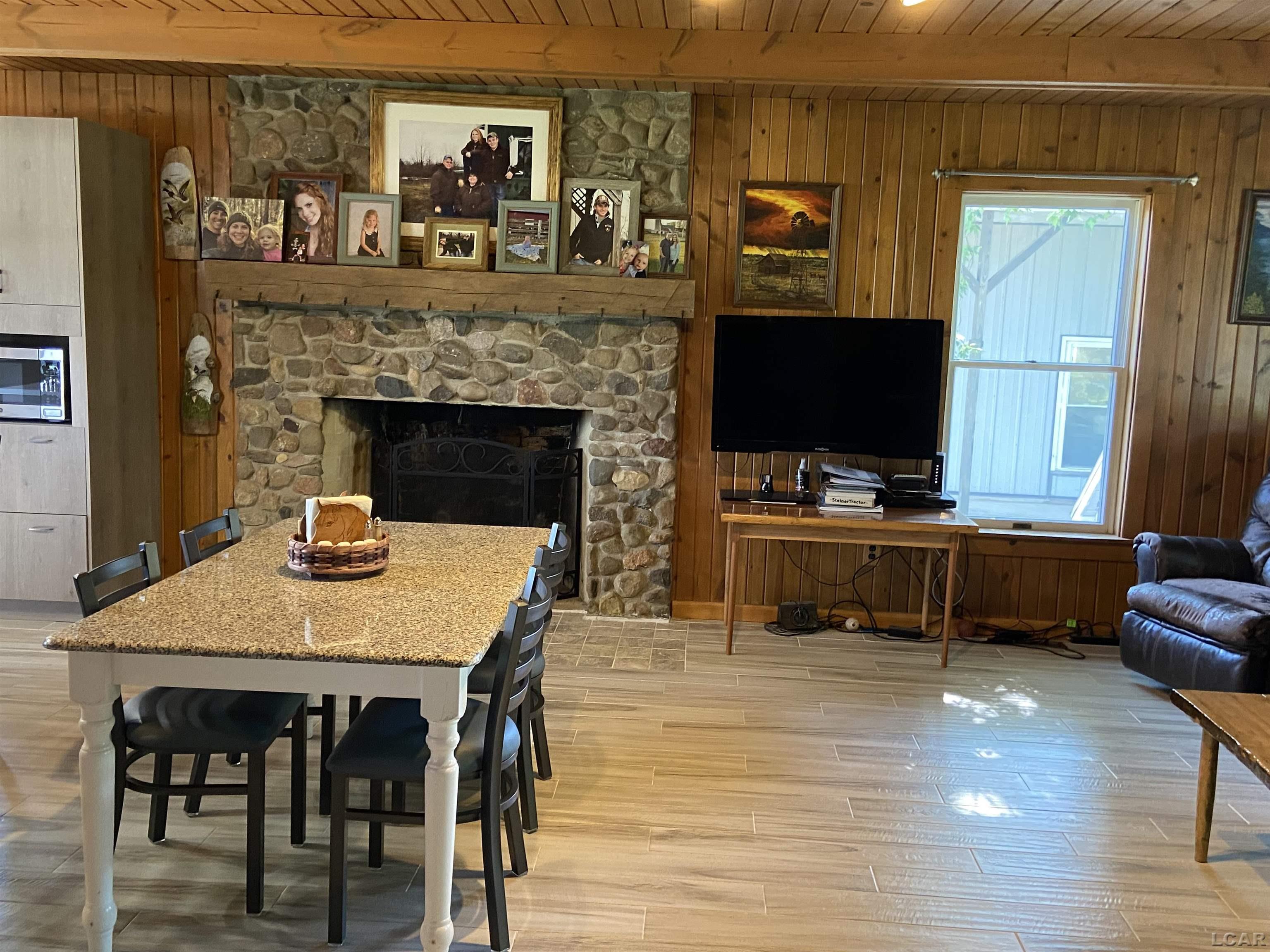 17720 Junction Road Addison, MI 49220 - Photo 3 of 62