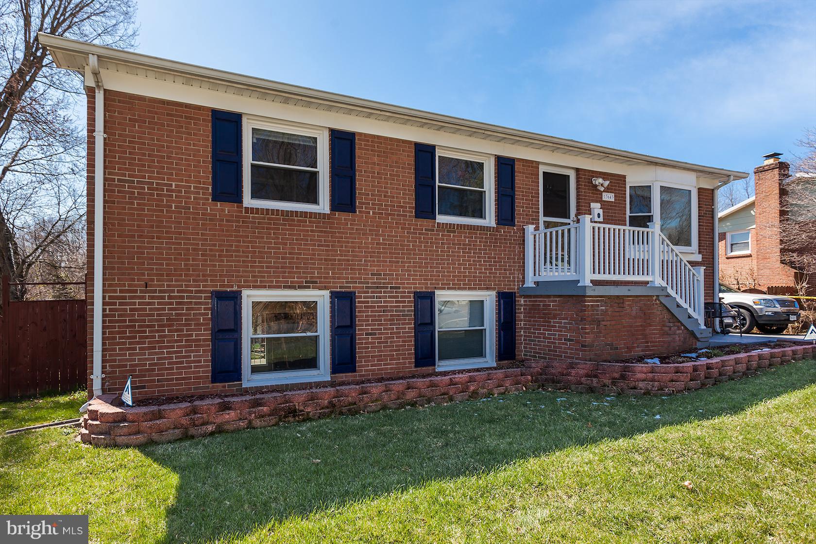 13643 Kingsman Road Woodbridge, VA 22193 - Photo 1 of 30 Exterior (Front)