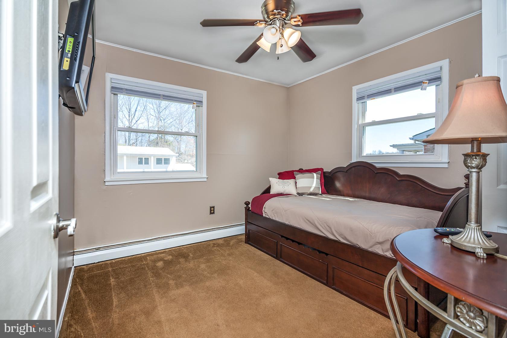 13643 Kingsman Road Woodbridge, VA 22193 - Photo 15 of 30 Bedroom