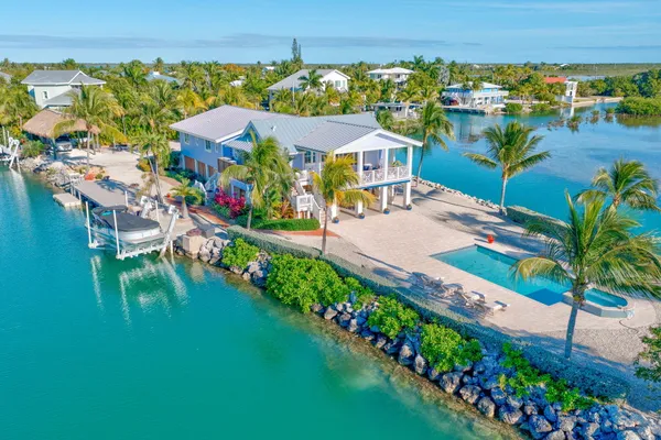 $5,200,000 | 17013 Coral Drive, Sugarloaf, FL 33042
