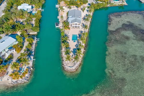 $5,200,000 | 17013 Coral Drive, Sugarloaf, FL 33042