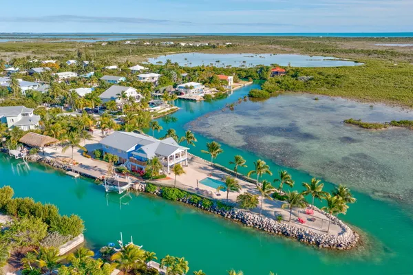 $5,200,000 | 17013 Coral Drive, Sugarloaf, FL 33042