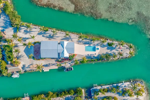 $5,200,000 | 17013 Coral Drive, Sugarloaf, FL 33042