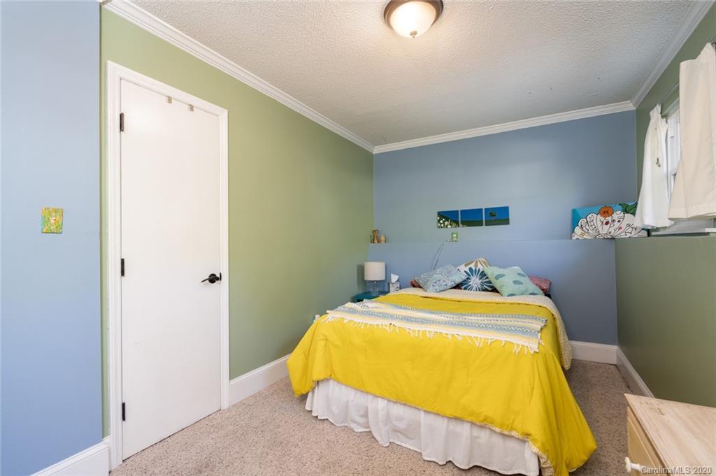 8449 Barncliff Road Charlotte, NC 28227 - Photo 17 of 21 Gallery Image 17