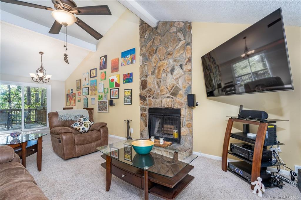 8449 Barncliff Road Charlotte, NC 28227 - Photo 4 of 21 Gallery Image 4