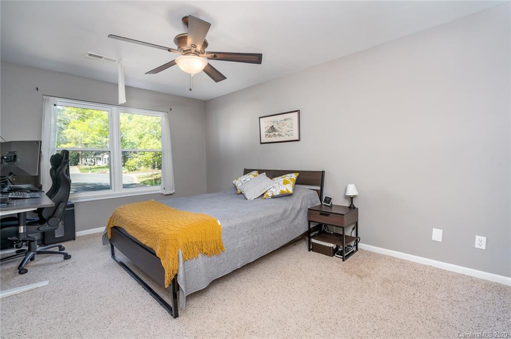 8449 Barncliff Road Charlotte, NC 28227 - Photo 10 of 21 Gallery Image 10