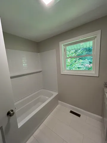 $899,900 | 19 Crown Hill Road, Atkinson, NH 03811