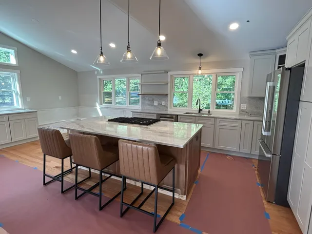 $899,900 | 19 Crown Hill Road, Atkinson, NH 03811