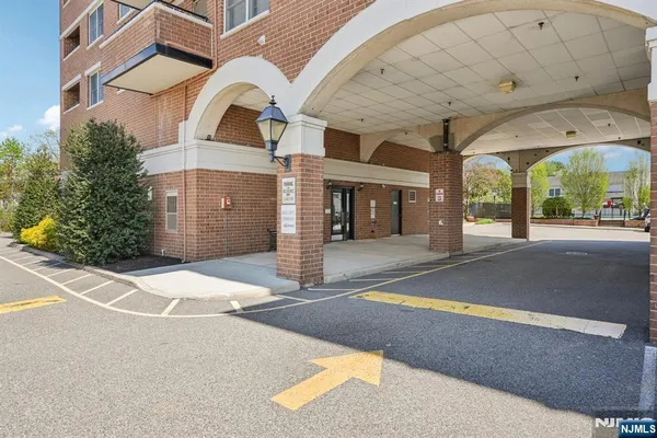 $325,000 | 44 Lakeside Avenue, Unit 44, Pompton Lakes, NJ 07442