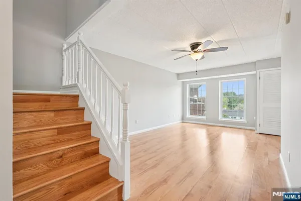 $325,000 | 44 Lakeside Avenue, Unit 44, Pompton Lakes, NJ 07442