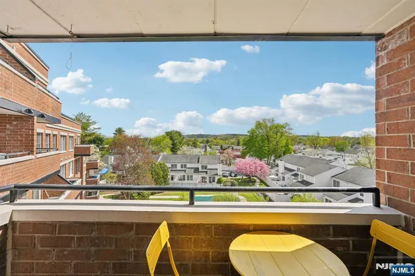 $325,000 | 44 Lakeside Avenue, Unit 44, Pompton Lakes, NJ 07442