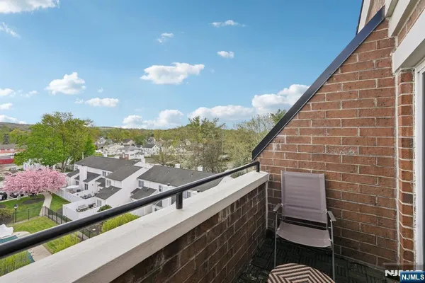 $325,000 | 44 Lakeside Avenue, Unit 44, Pompton Lakes, NJ 07442