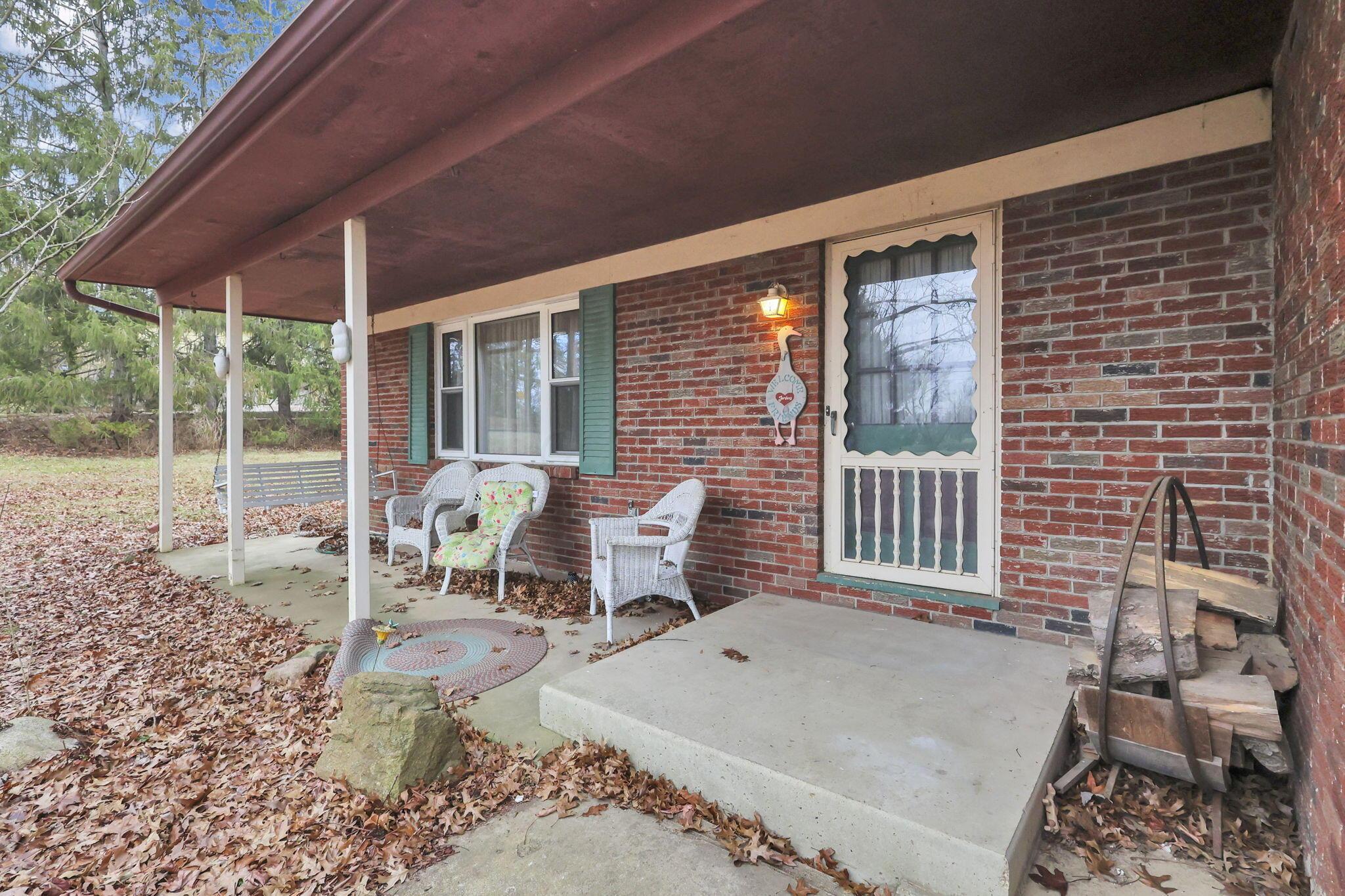 6175 Headley Road Columbus, OH 43230 - Photo 9 of 69 11-web-or-mls-G02A3466 (6)