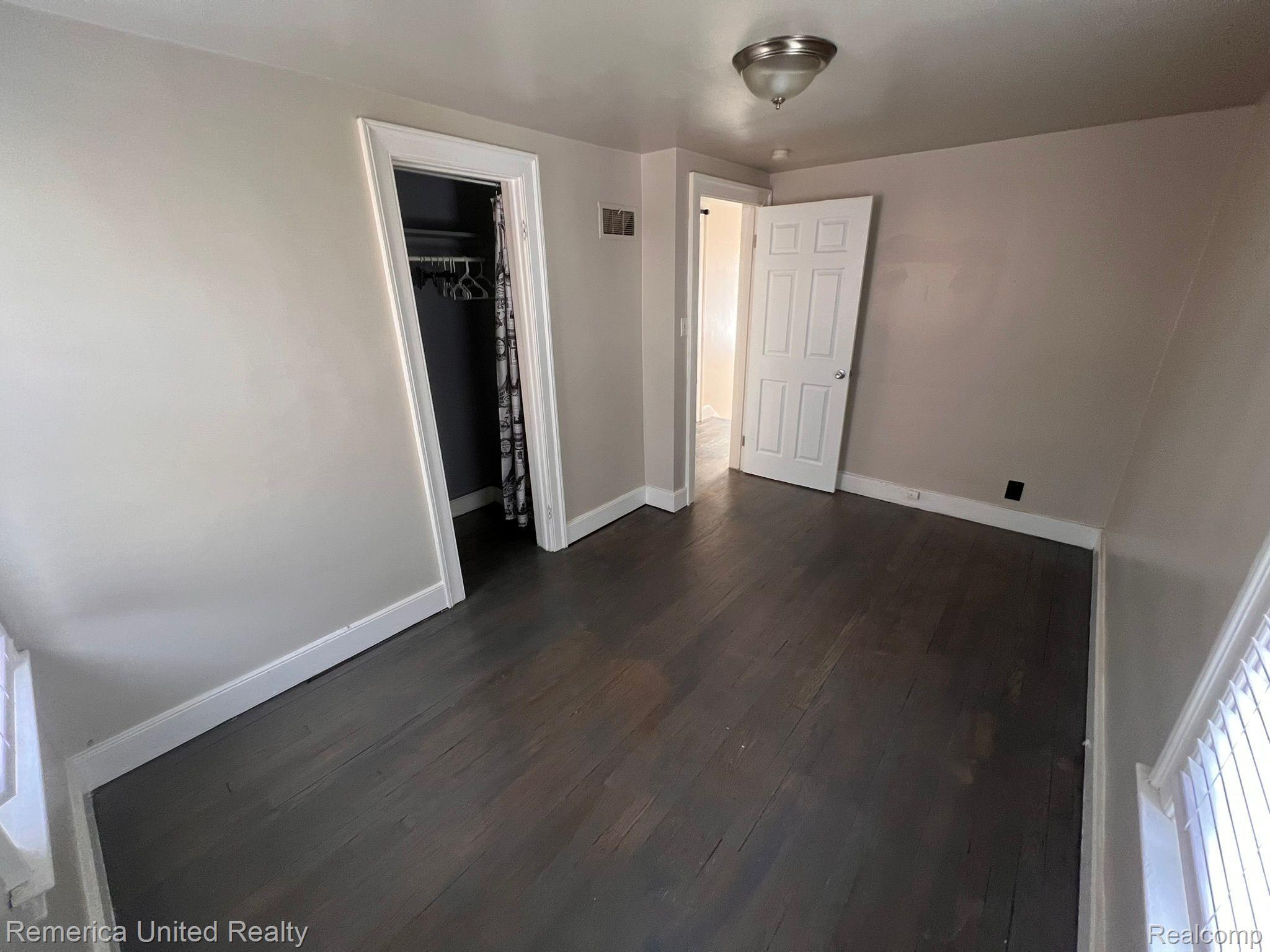 146 Chippewa Road Pontiac, MI 48341 - Photo 26 of 36 Gallery Image 26