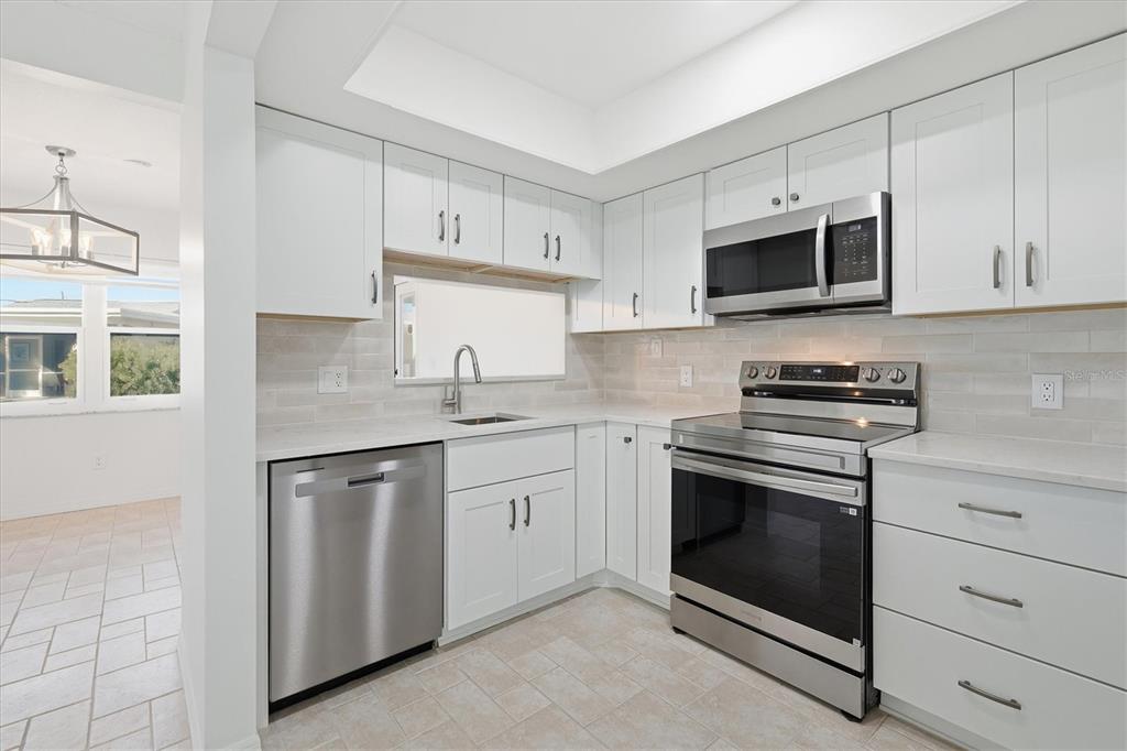 1023 Beach Manor Circle, Unit 49 Venice, FL 34285 - Photo 17 of 54