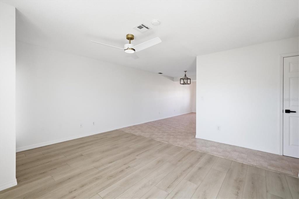 1023 Beach Manor Circle, Unit 49 Venice, FL 34285 - Photo 10 of 54