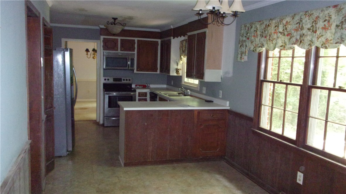 204 Edgemont Street Easley, SC 29642 - Photo 3 of 15 Gallery Image 3
