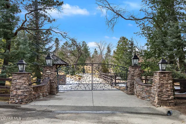 $4,395,000 | 32310 Hummingbird Court, Running Springs, CA 92382