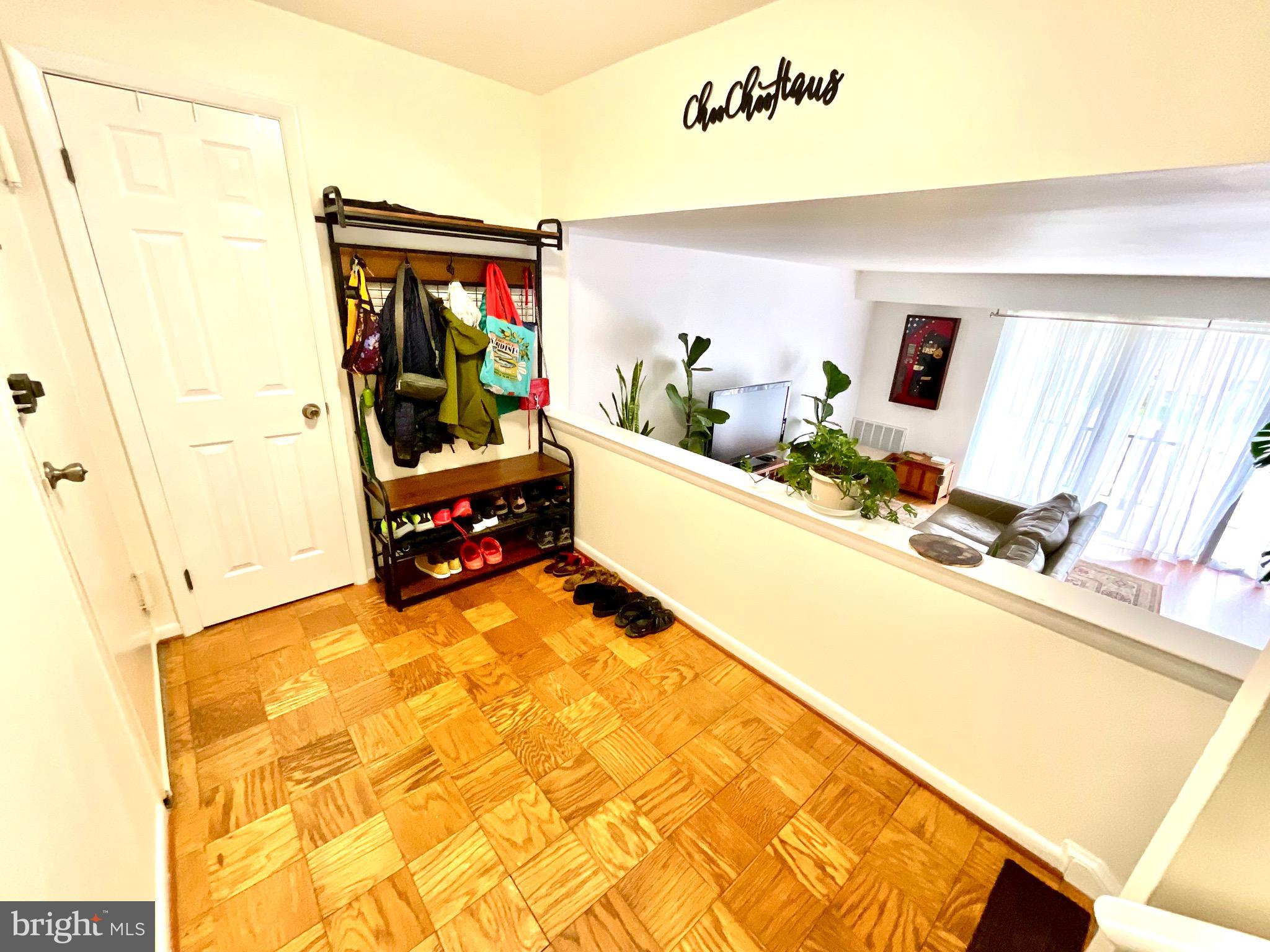14429 Parkvale Road, Unit 3 Rockville, MD 20853 - Photo 4 of 28 Loft Foyer