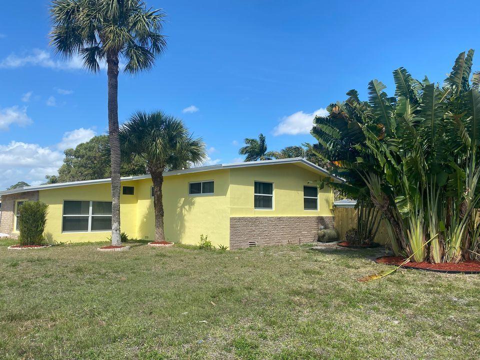 3157 Riddle Road West Palm Beach, FL 33406 - Photo 3 of 15 FRONT