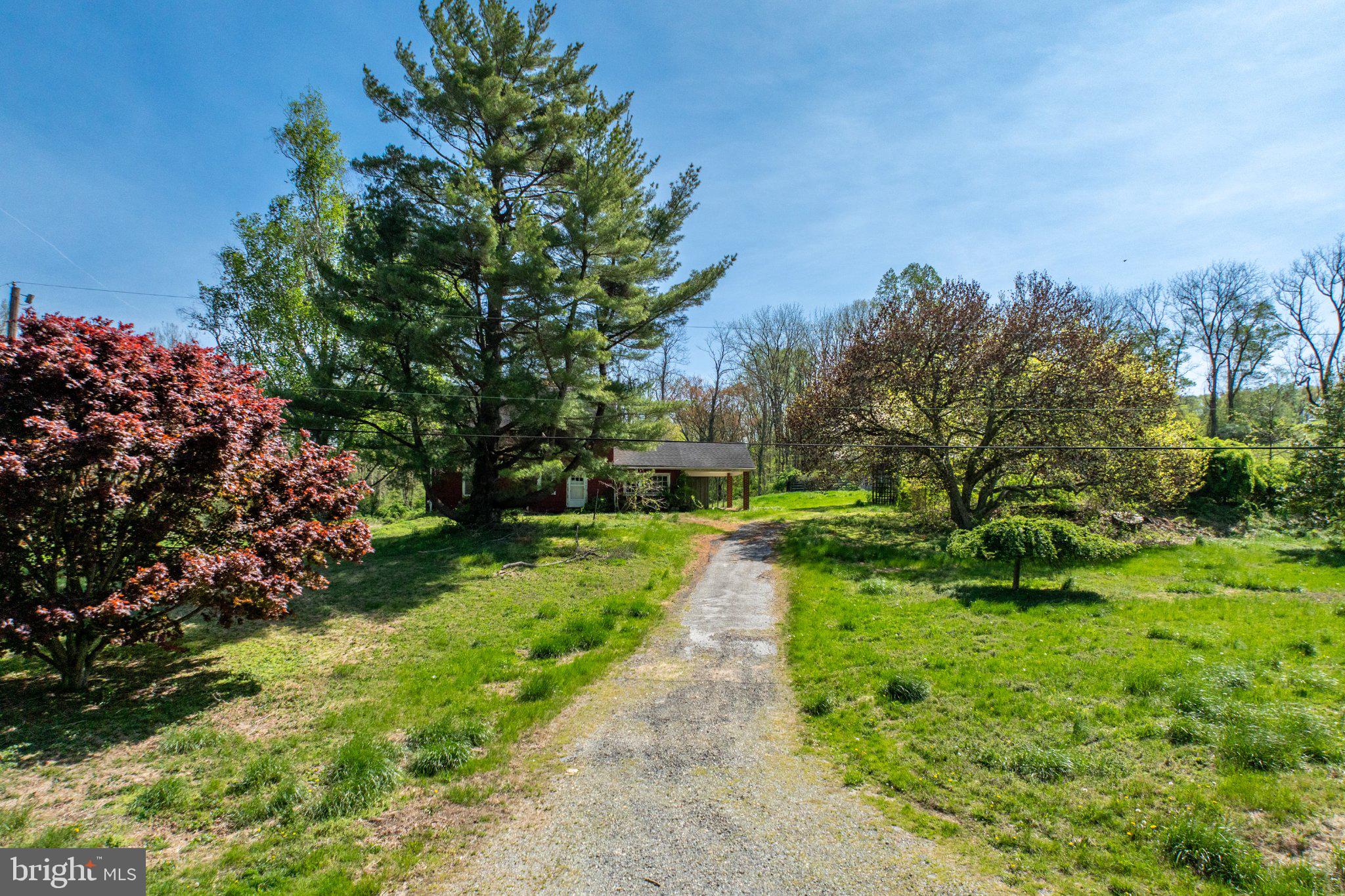 380 Glen Roy Road Nottingham, PA 19362 - Photo 3 of 45 Charming retreat in nature's embrace.