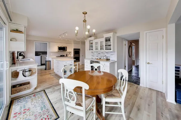 $725,000 | 5405 Silent Brook Lane, Rolling Meadows, IL 60008