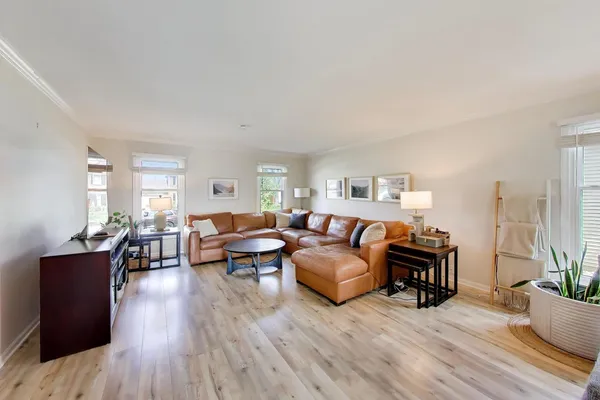 $725,000 | 5405 Silent Brook Lane, Rolling Meadows, IL 60008