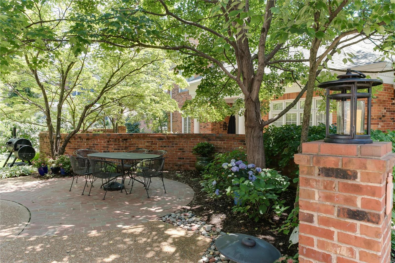9014 Sedgwick Place Road St. Louis, MO 63124 - Photo 3 of 34 Gallery Image 3