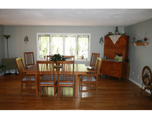 135 Boston Street Middleton, MA 01949 - Photo 4 of 13 Gallery Image 4