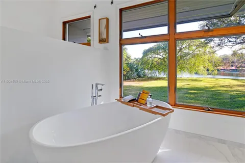 $12,949,000 | 5390 Banyan Drive, Coral Gables, FL 33156