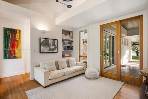 $12,949,000 | 5390 Banyan Drive, Coral Gables, FL 33156