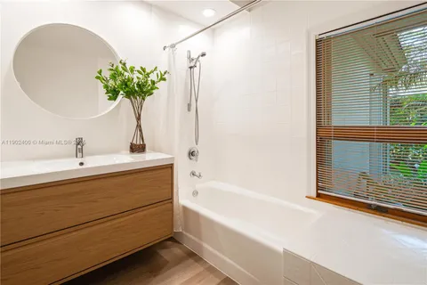 $12,949,000 | 5390 Banyan Drive, Coral Gables, FL 33156