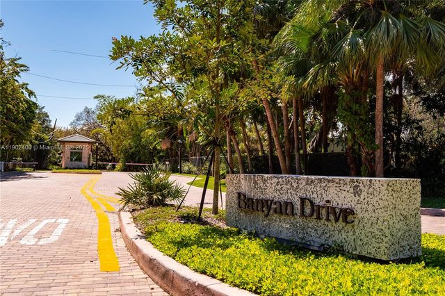 $12,949,000 | 5390 Banyan Drive, Coral Gables, FL 33156