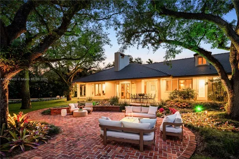 $12,949,000 | 5390 Banyan Drive, Coral Gables, FL 33156